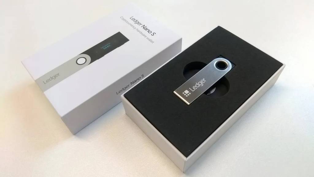 کیف پول لجر نانو اس Ledger Nano S